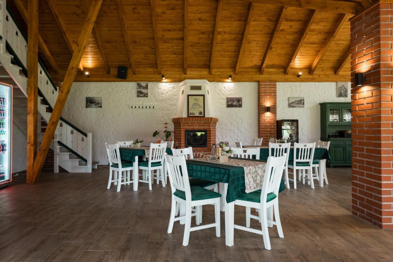 Biotour Camping & Restaurant Ghimes-Faget Exterior photo