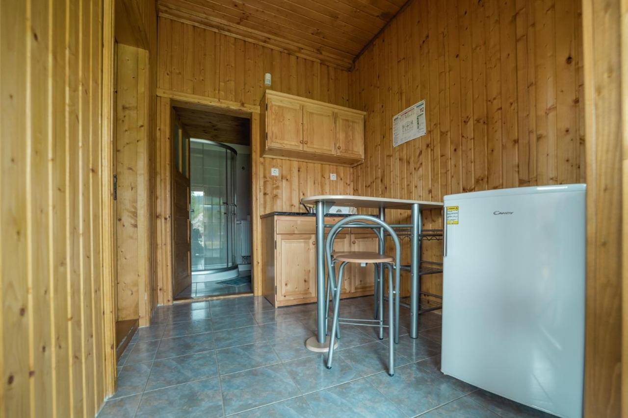 Biotour Camping & Restaurant Ghimes-Faget Exterior photo