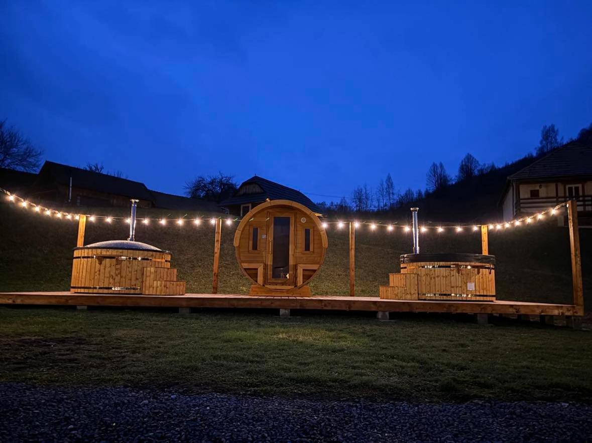 Biotour Camping & Restaurant Ghimes-Faget Exterior photo